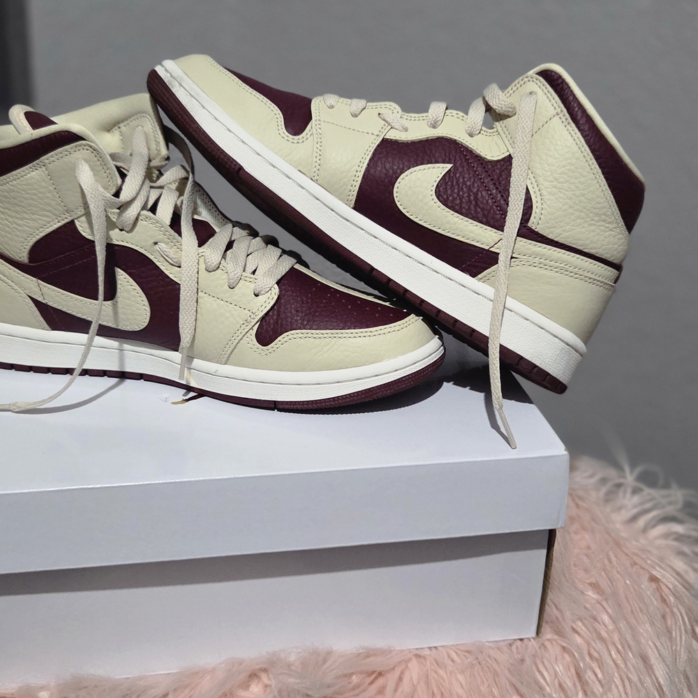 Jordan Women's Cream and Burgundy Sneakers